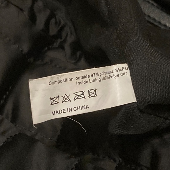 Wear Moi DIV103 Black Quilted Backpack - Picture 10 of 10